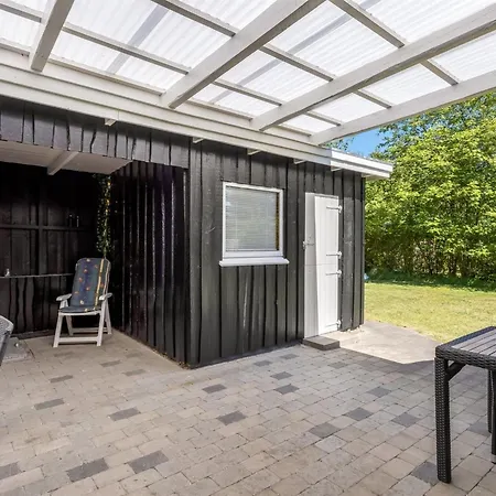 Rustam - 600m From The Sea In Lolland- Falster And Mon By Interhome 펜션 Bøtø By