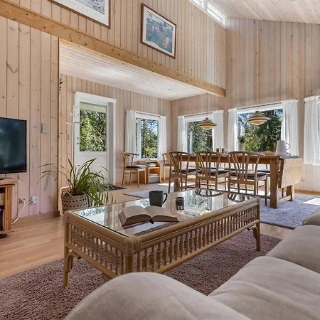 Rustam - 600m From The Sea By Interhome Nyaraló Bøtø By