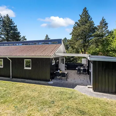 Rustam - 600m From The Sea By Interhome Nyaraló Bøtø By